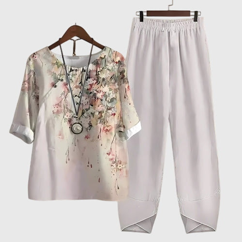 Calynne | Comfortable Two-Piece Set