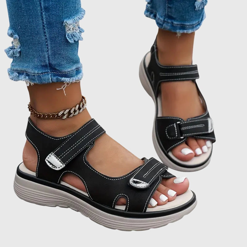 Solene Cushioned Sandals detail