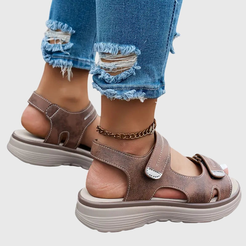 Solene Cushioned Sandals detail