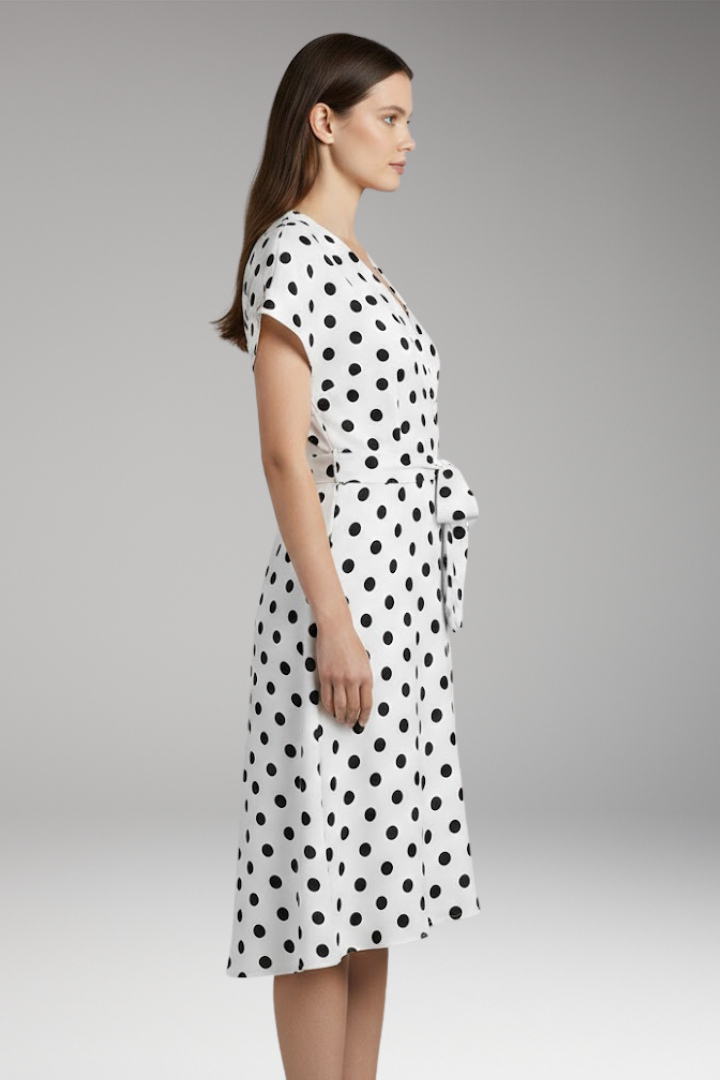 Chic Women's V-Neck Short-Sleeve Dress with Polka Dot Print