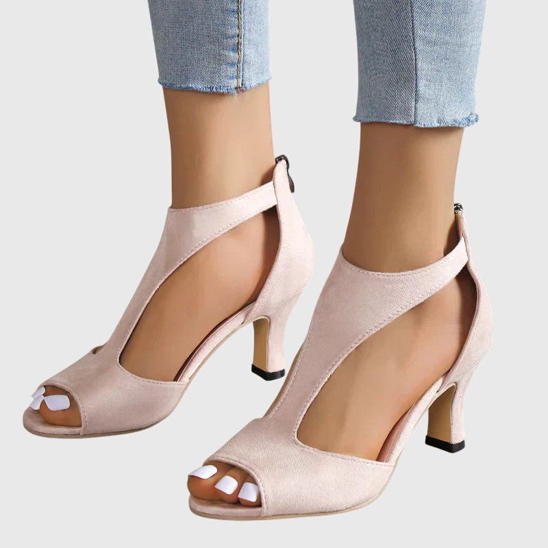 Aurelia heels view