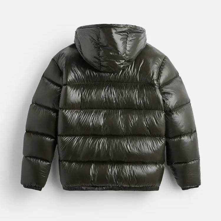 Puffer jacket detail