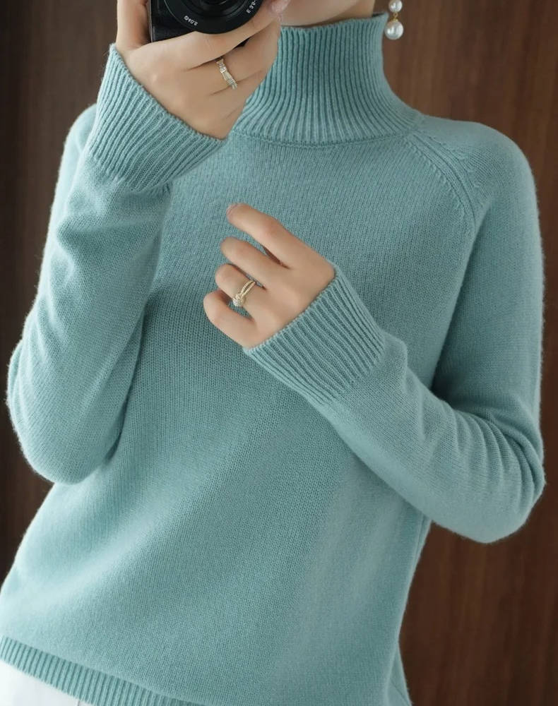 Cassia | Women's Cashmere Turtleneck Sweater