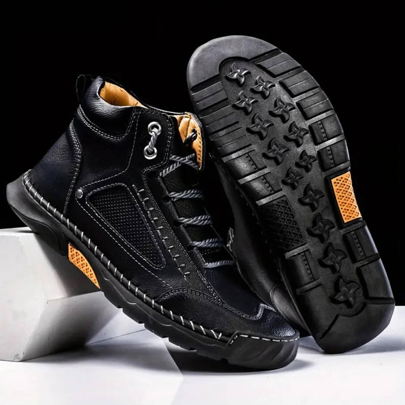 Men's Leather Hiking Boots detail