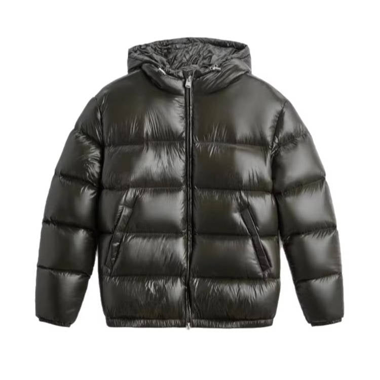 Puffer jacket detail