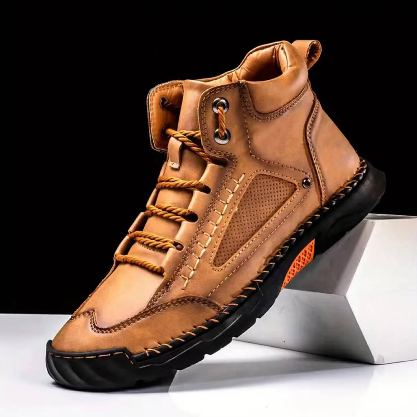 Men's Leather Hiking Boots detail 2