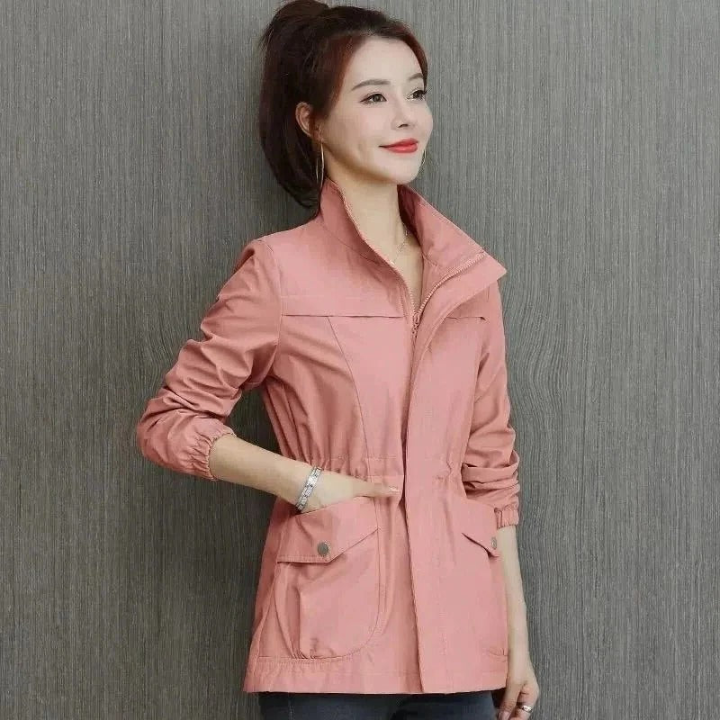 Lightweight trench coat in pink