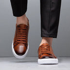 Sneaker view 2